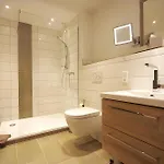 Eifel Hotel Schneider Am Maar Отель