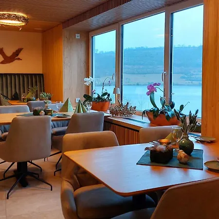 Hotel Eifel Schneider Am Maar