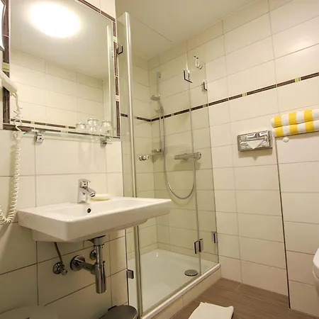 Eifel Schneider Am Maar Hotel Schalkenmehren