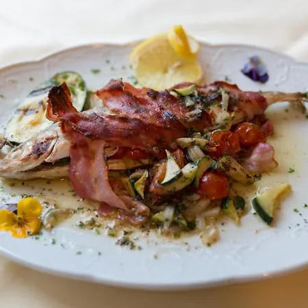 Eifel Schneider Am Maar Gmbh Hotel Schalkenmehren