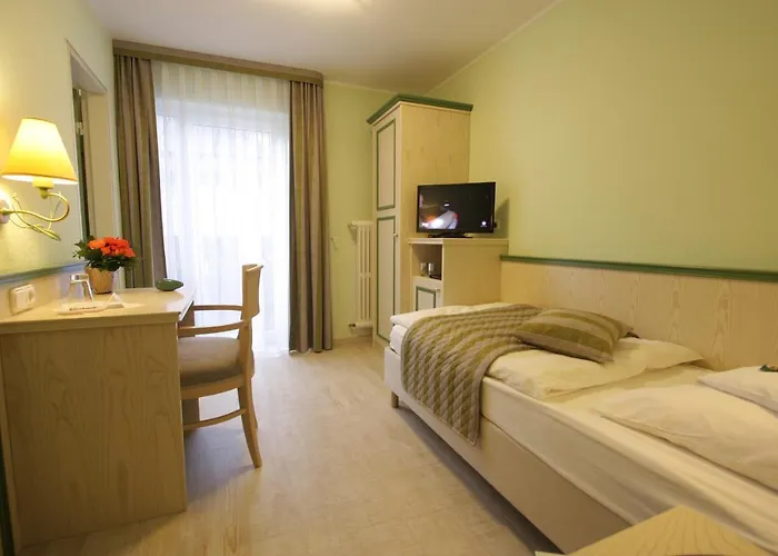 Hotel Eifel Schneider Am Maar Schalkenmehren