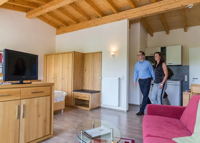 Eifel Hotel Schneider Am Maar Отель 3*