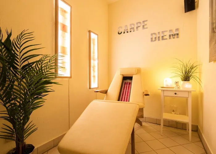 Eifel Hotel Schneider Am Maar Отель 3*