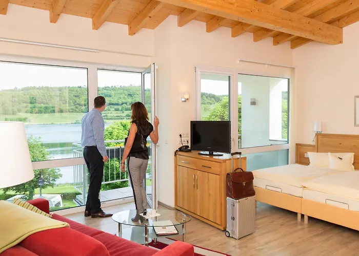 Отель Eifel Hotel Schneider Am Maar 3*