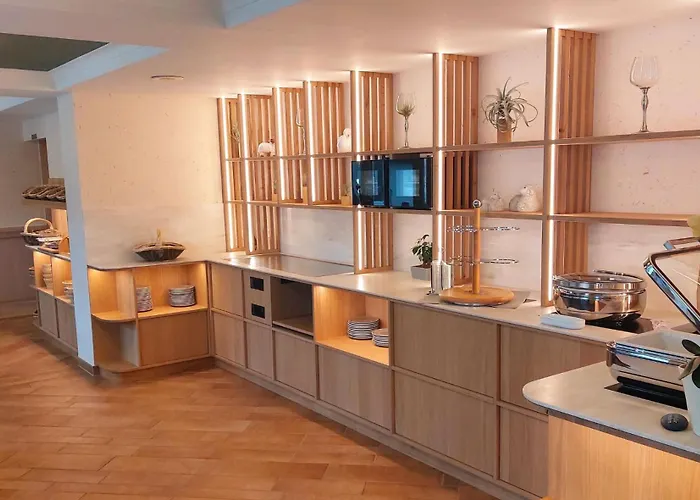 Eifel Schneider Am Maar Schalkenmehren