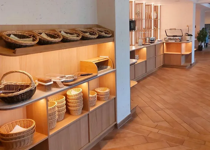 Eifel Hotel Schneider Am Maar