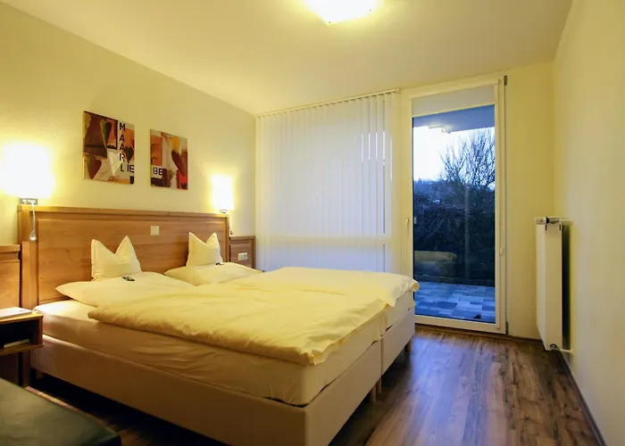 Eifel Schneider Am Maar 호텔 3*