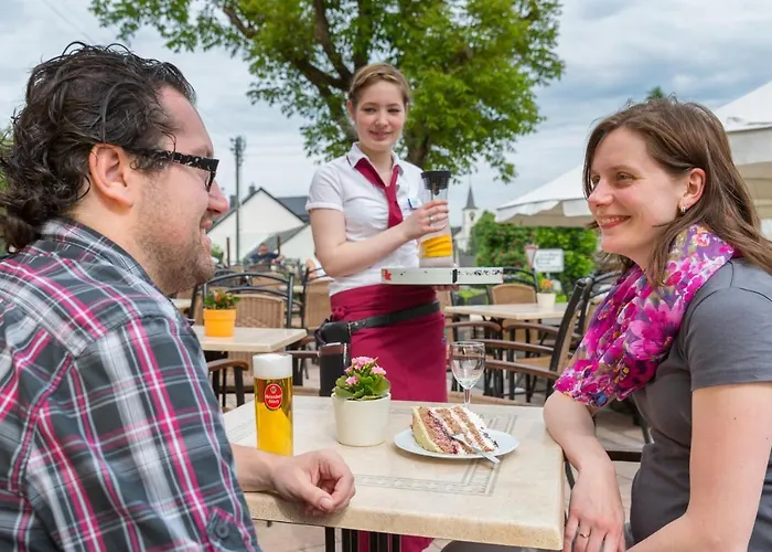 Hotel Eifel Schneider Am Maar